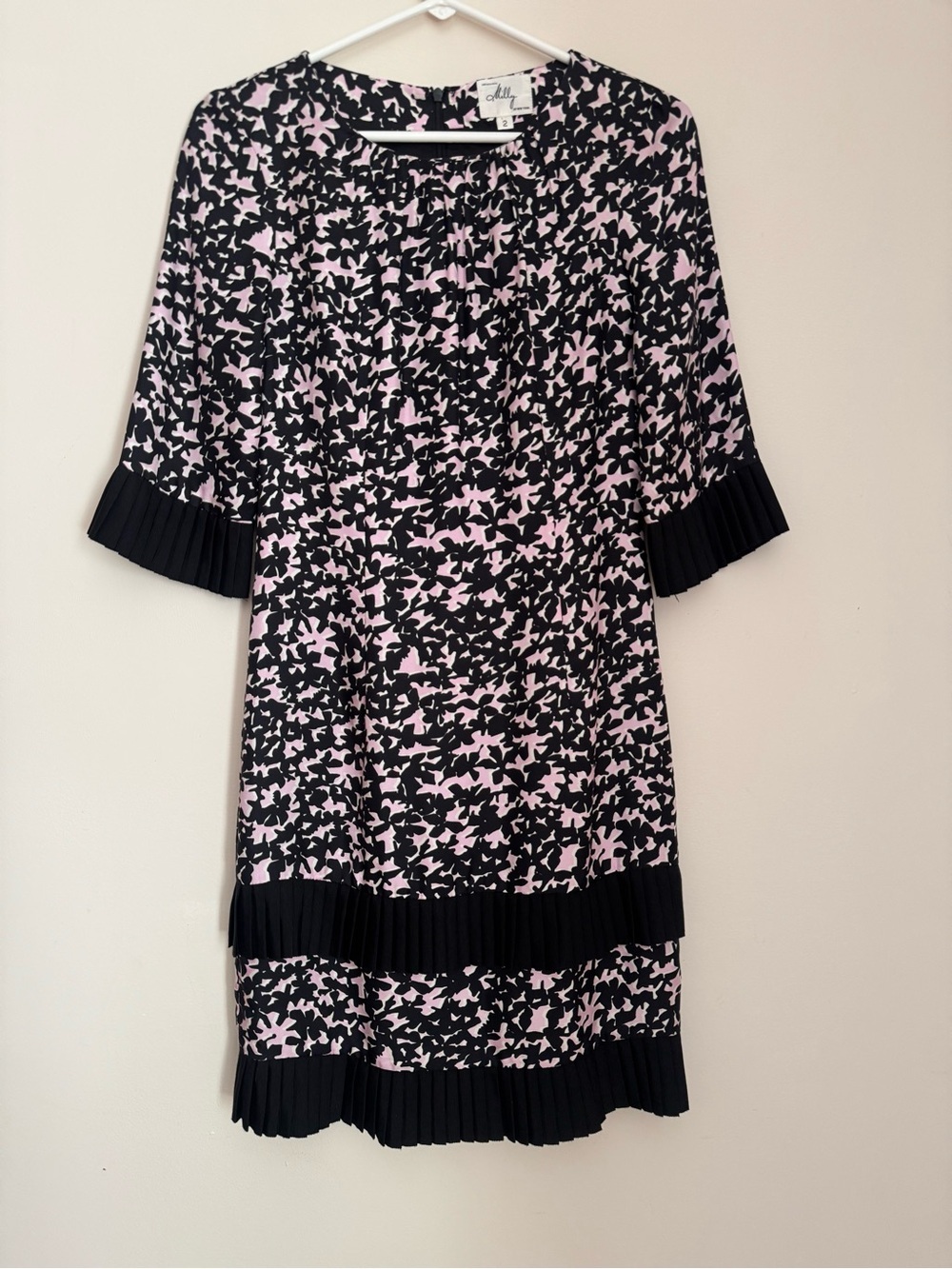 Milly Of New York 100% Silk Shift Dress Sz 2 Pink Black Abstract Print Pleat Hem
